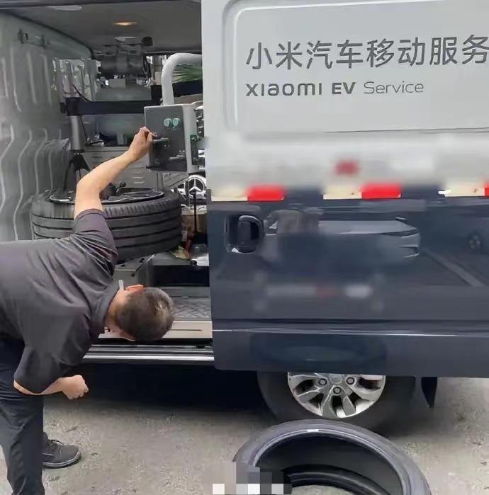 有时候真挺羡慕买了小米SU7的，价格实惠，外观好看，还有小米生态这么全面的服务！