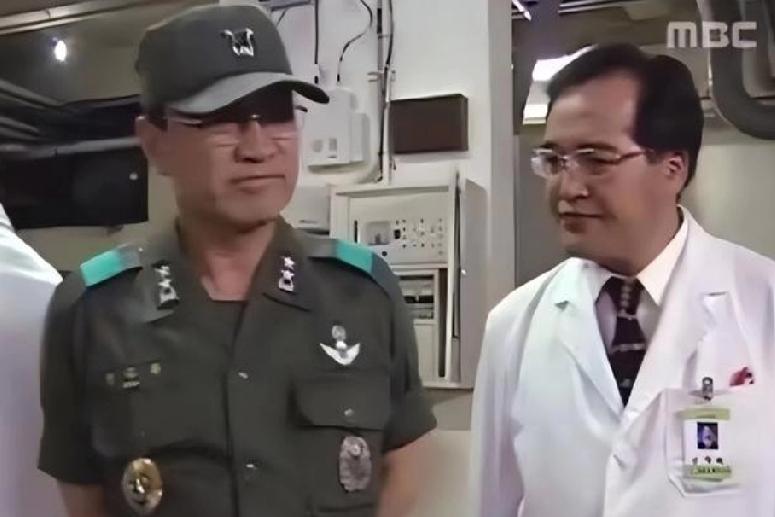 中印边境那可是咱们的家园，必须好好守护。瞧瞧印度士兵，在寒冷里冻得瑟瑟发抖，那场