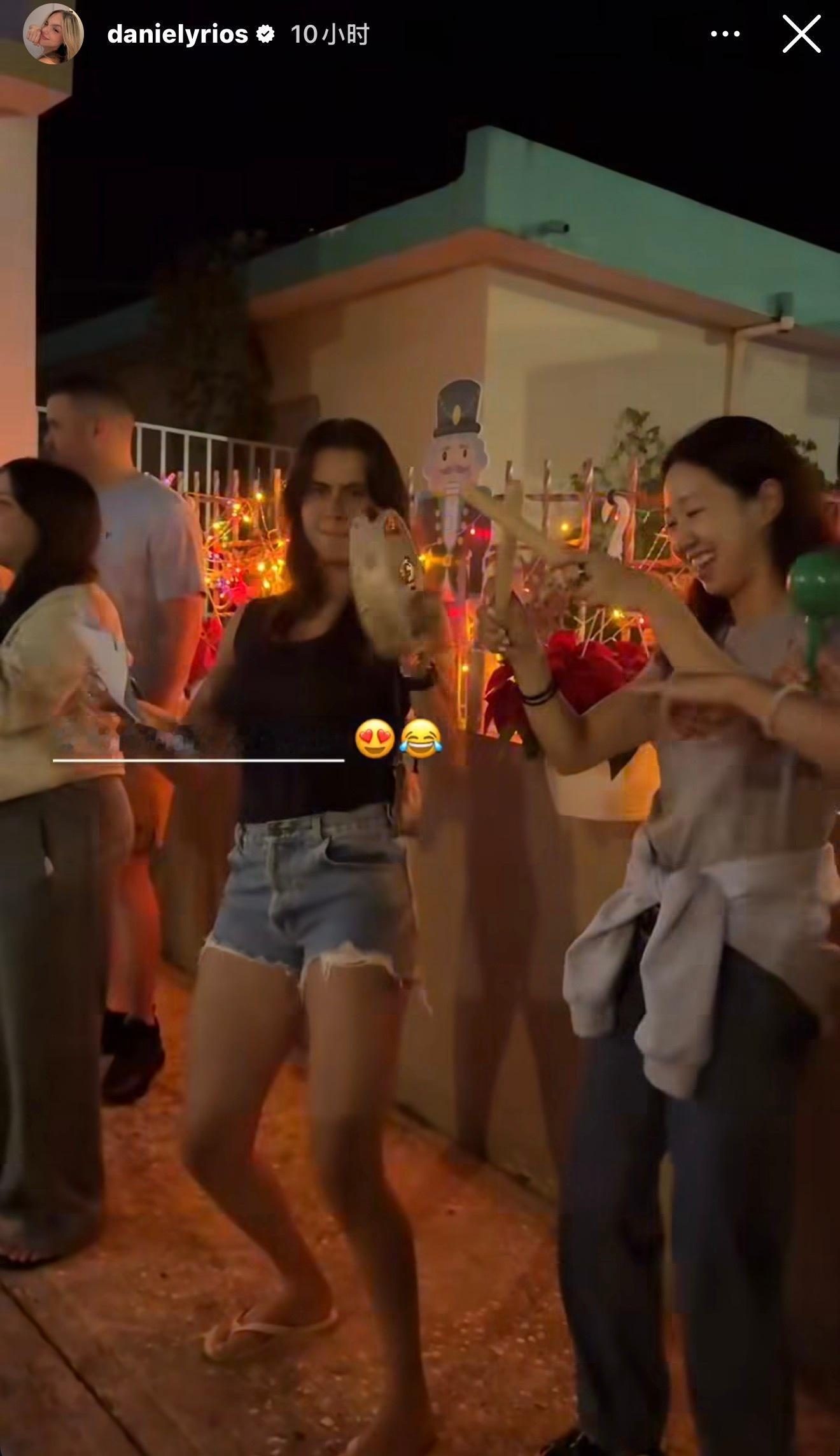 张安和高桥布鲁娜也去了 他/她们四个可以一起去多哈了 或许还能加上雨果（迪亚兹 