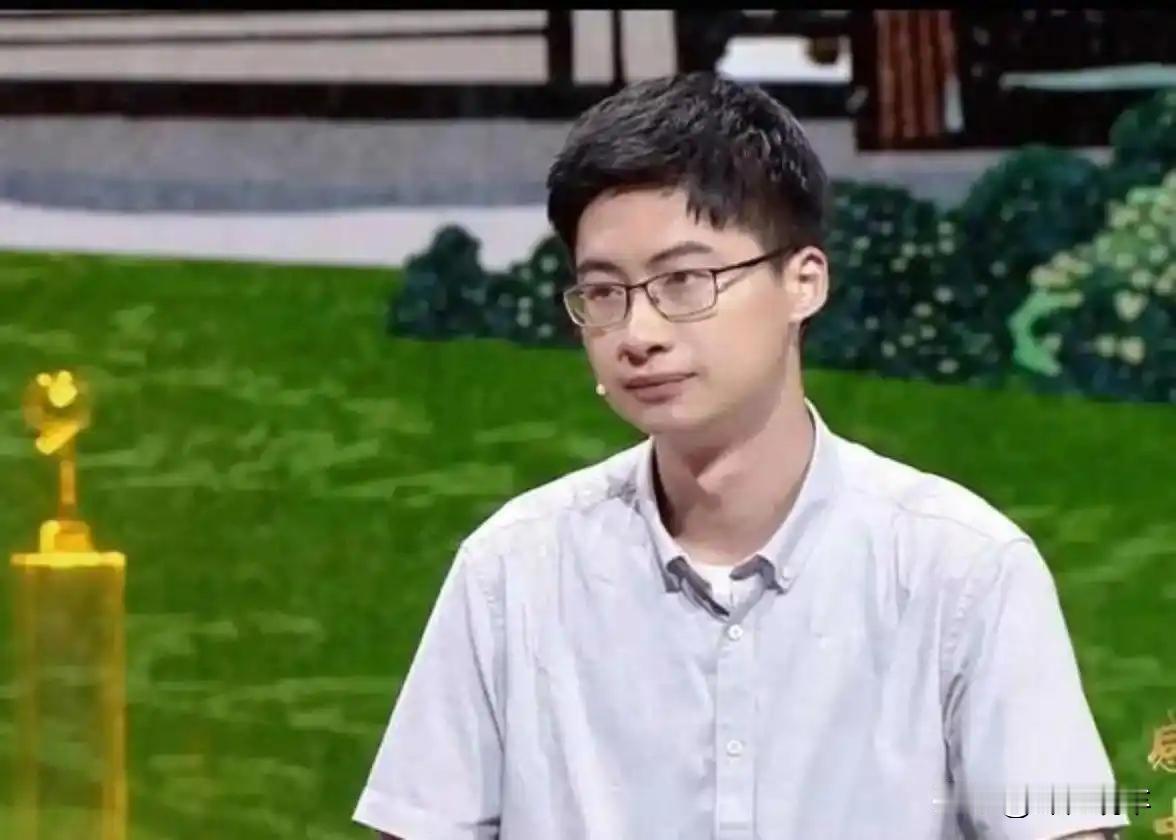 美国关税打压之时，中国又出现了位厉害人物！他就是当年被清华校长亲自上门拜访，如今