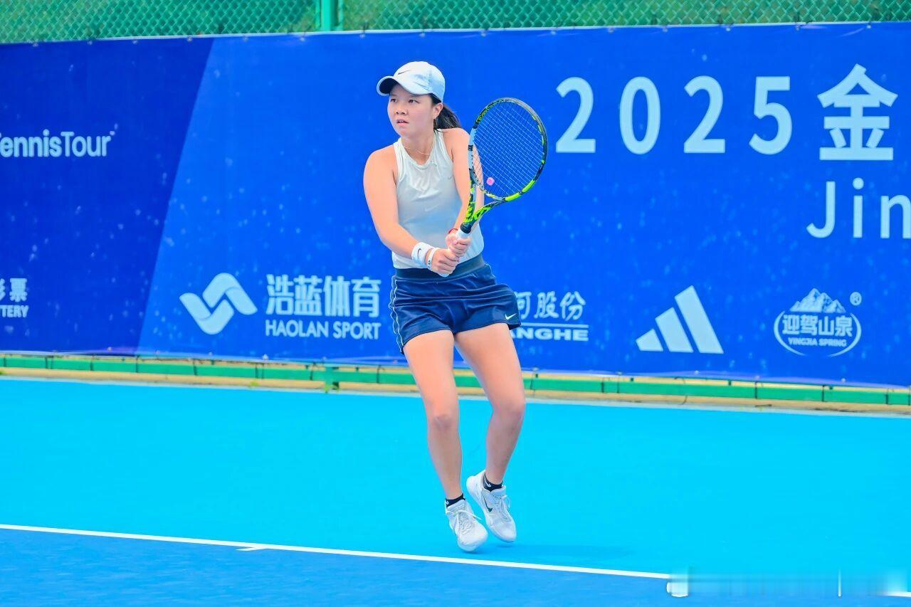 🇨🇳武宁W100女单1/4决赛[Q]🇨🇳黄裕迦6-0/3-6/6-1🇰