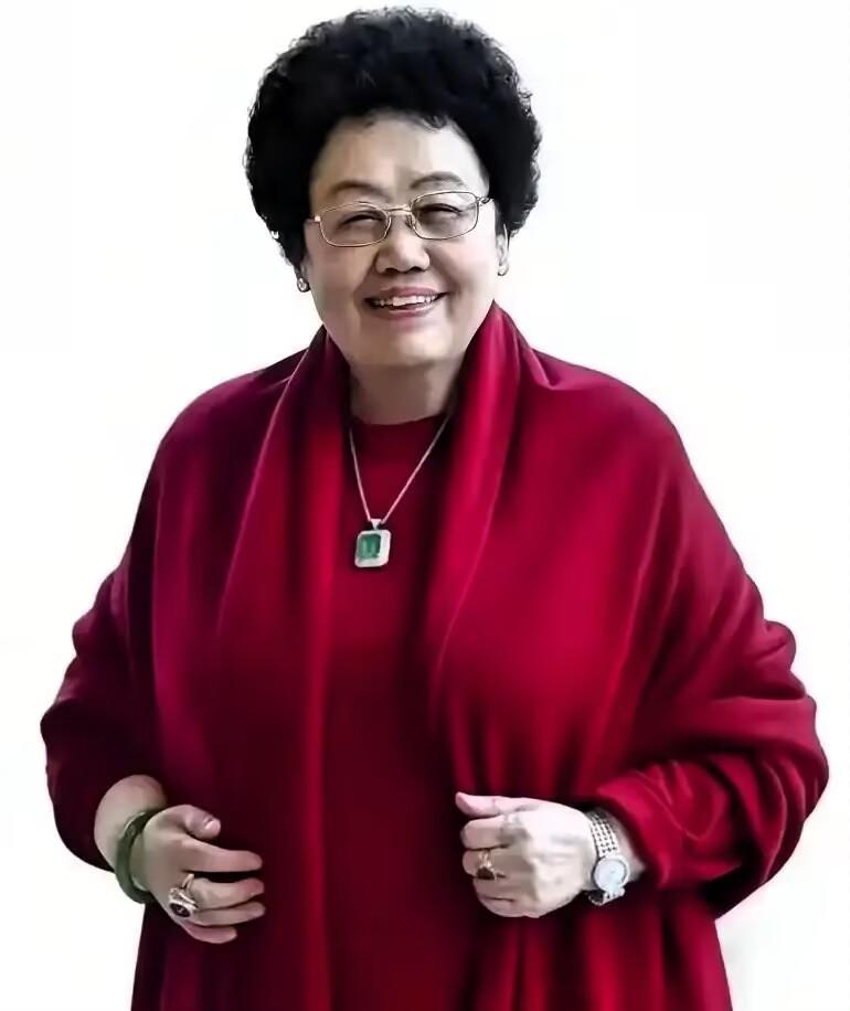 身价千亿的陈丽华走了。她不是死于高龄，也不是死于贫穷，更不是死于折腾，而是死于疾