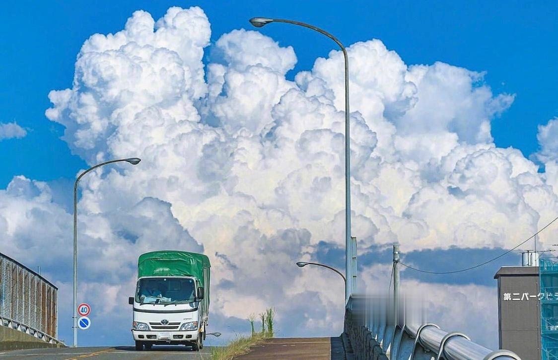 夏天的云总是浪漫☁️ 