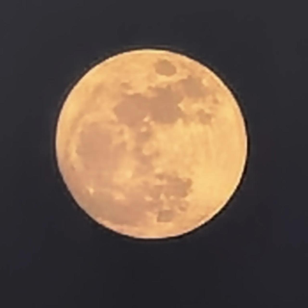 今天的月亮圆又圆