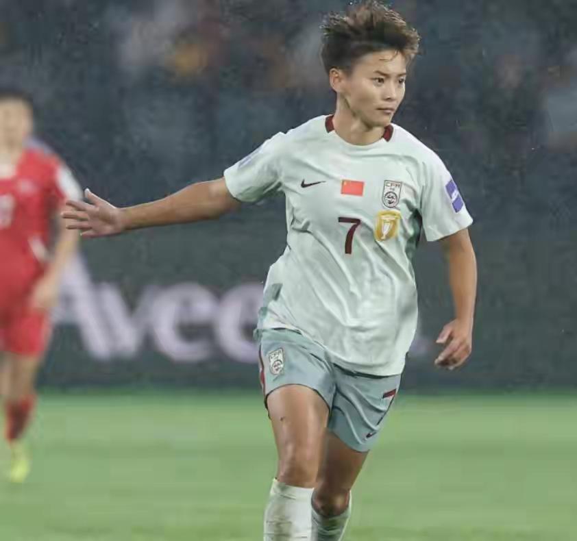 女足脆败澳州：韧性不足与短板暴露的警钟
 
中国女足1-2不敌澳大利亚，卫冕希望