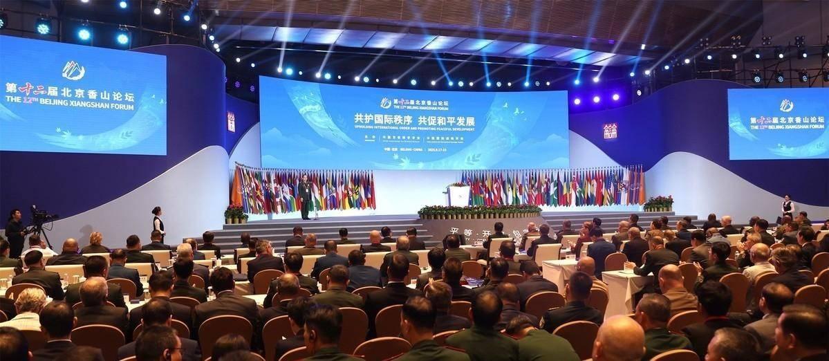 百国齐聚北京，唯独日本官方吃闭门羹，高市早苗被日本大佬痛批！
        第