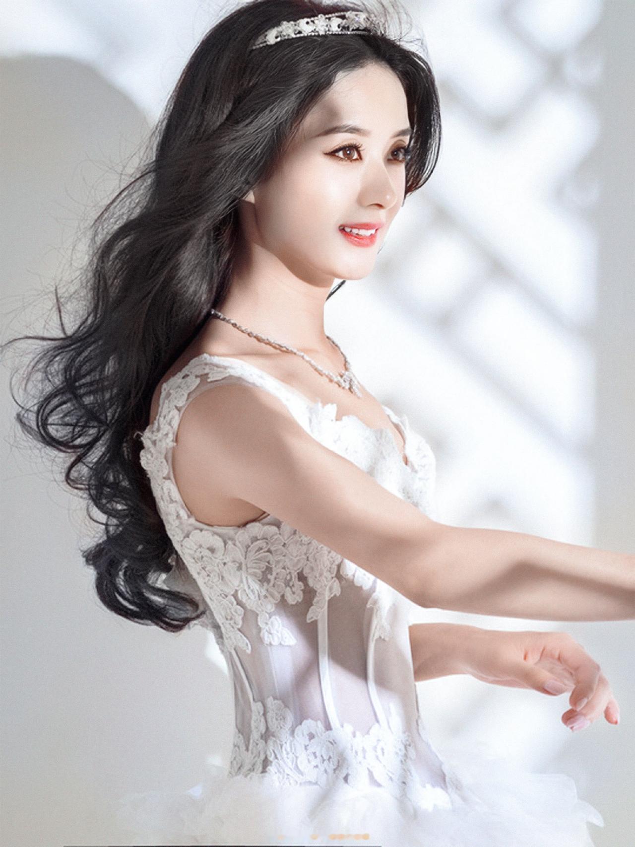 如此美丽赵丽颖 [机智]