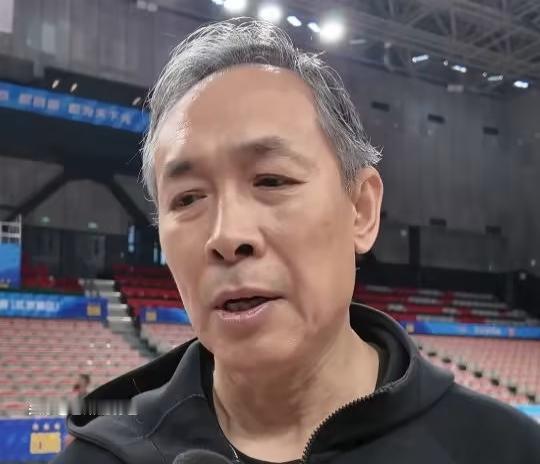 12月17日CBA常规赛，北京男篮和辽宁男篮对上了。比赛之前，主帅许利民和球员翟