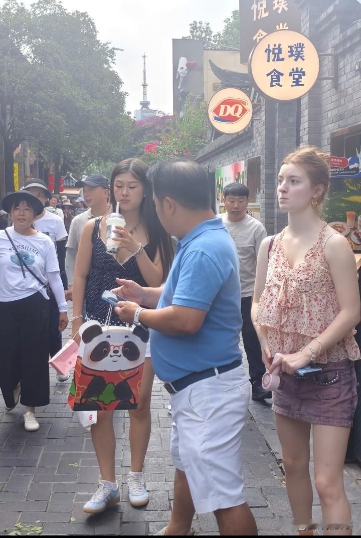 白人真的好白呀，羡慕