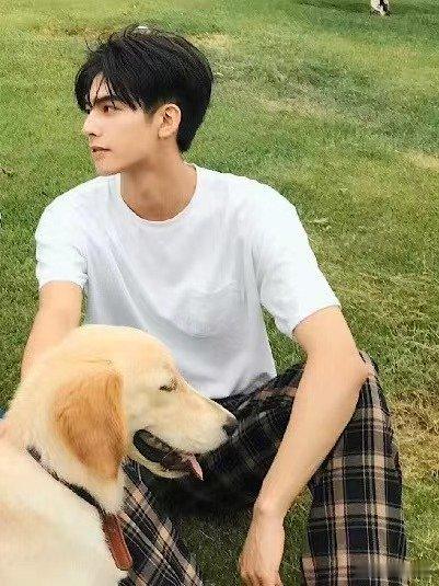 宋威龙 一个本来就很好的人 做好儿子，做好演员，做好值得被喜欢的人，他用最朴素的