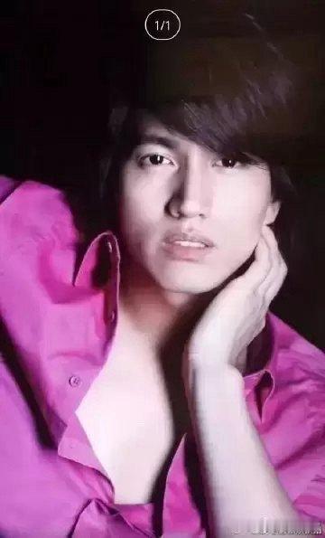 当2026年的第一缕阳光穿过山川河流来到我们身旁，一声祝福随风飞起：祝福你新年快