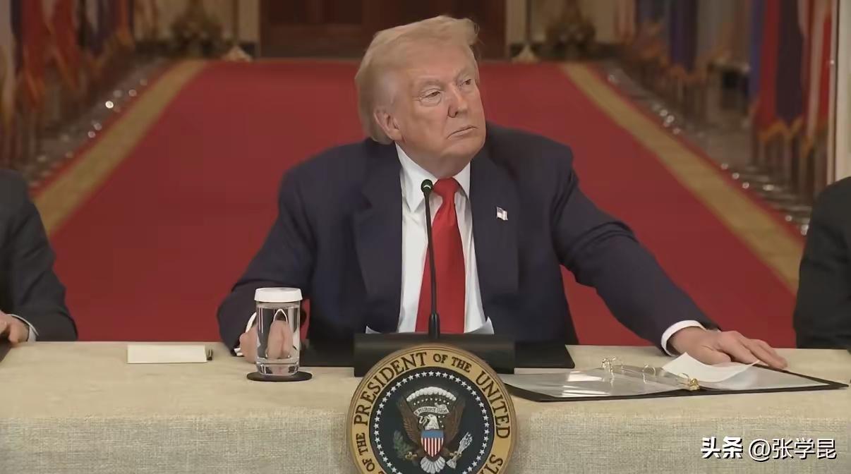 美国打伊朗不是明智的选择，打仗这种东西，其实不用深究原因，大都是为了利益而战。