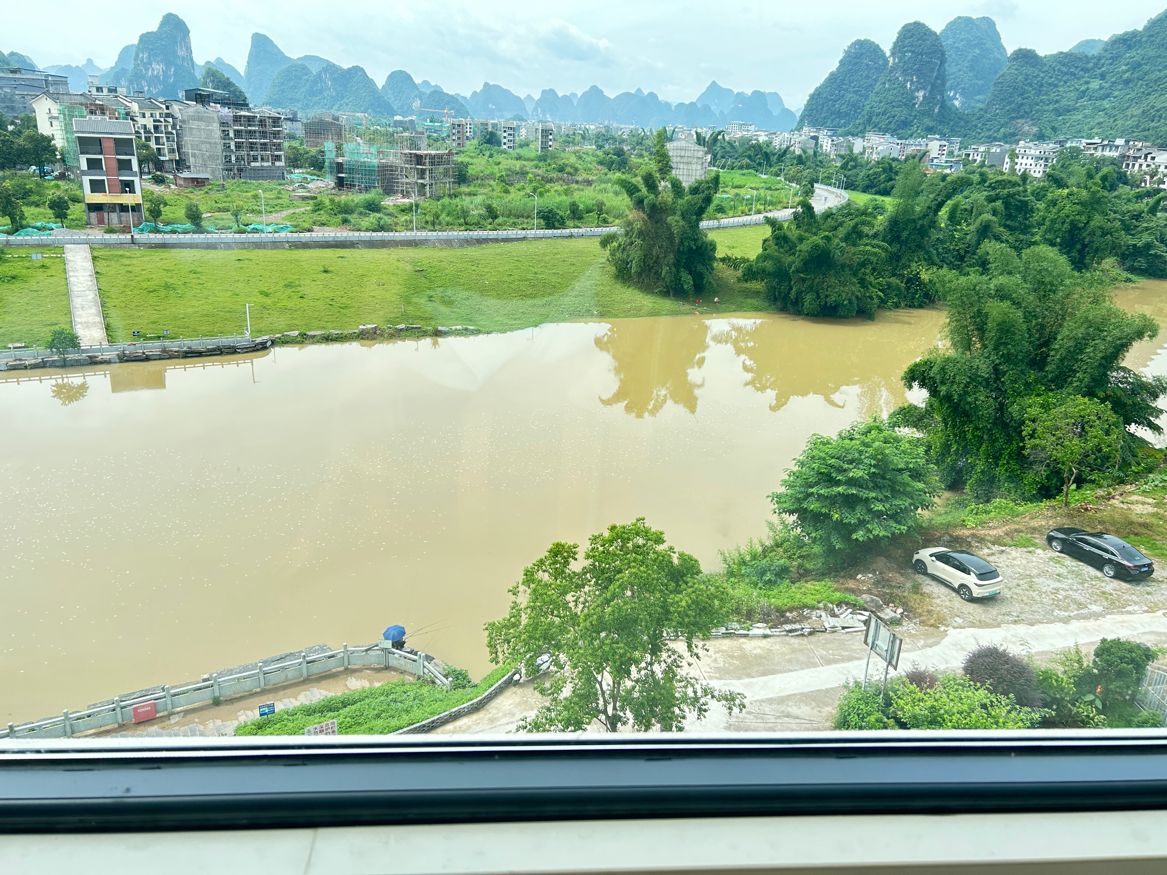 你们知道没带🎣的那种心情吗？
