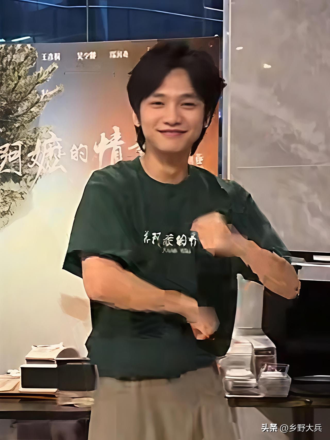谁能想到，一部《给阿嬷的情书》，直接改写了王彦桐的一生。
在出演这部电影之前，他