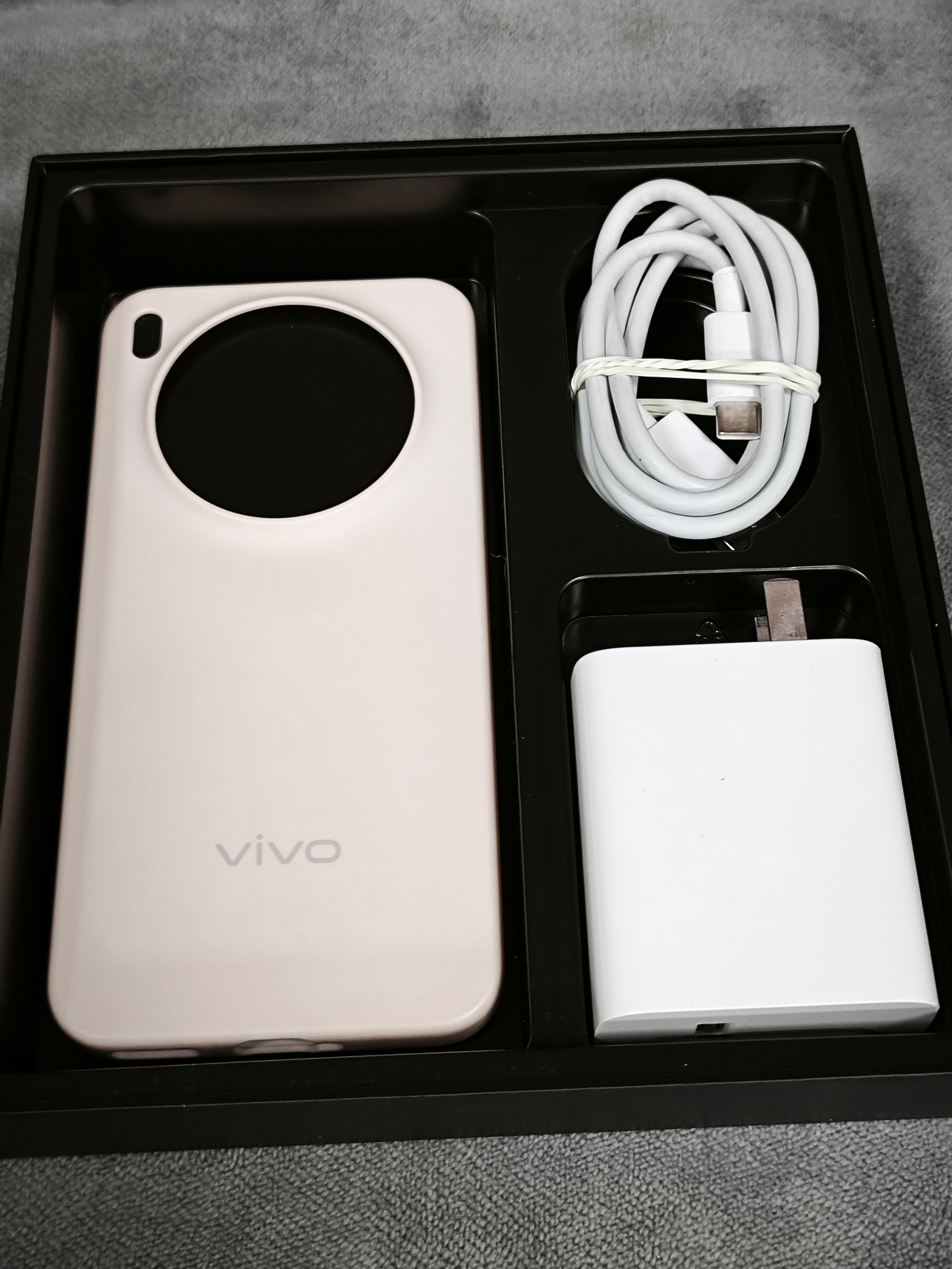 vivo X300购买及回收联系方式见图 ​​​