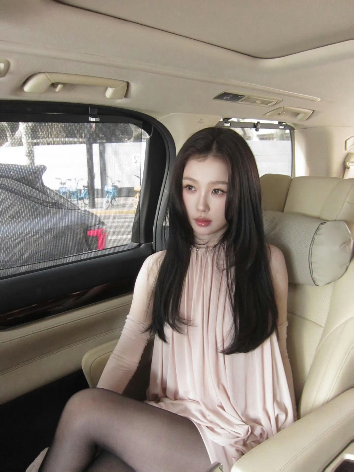 虞书欣晒签售会plog虞书欣虞书欣虞书欣