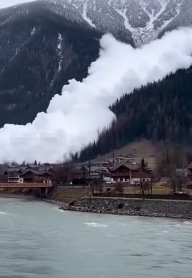 it's moving fast，oh my god，it's moving d