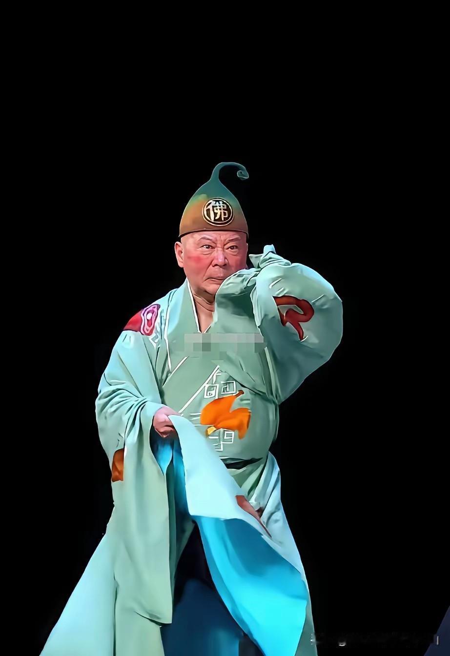 郭德纲处罚结果出来，杨议当众流露失望，该如何读懂这份情绪？
 
官方处罚通告对外