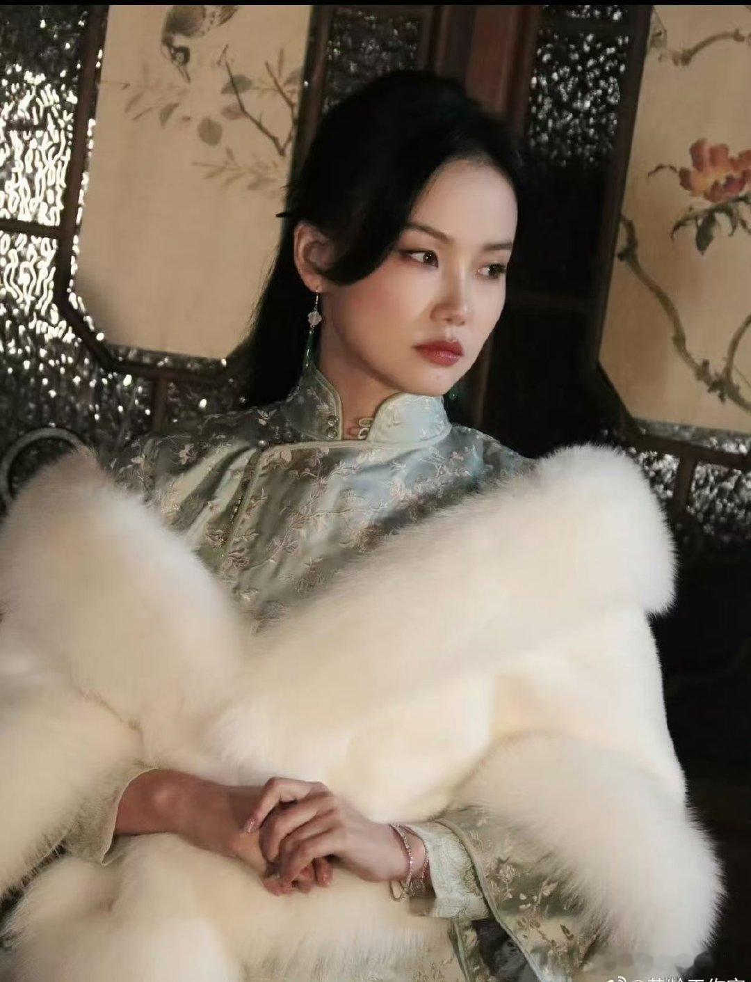 黄龄你藏得也太深了吧！古装造型古典又贵气，妥妥的温婉美人 