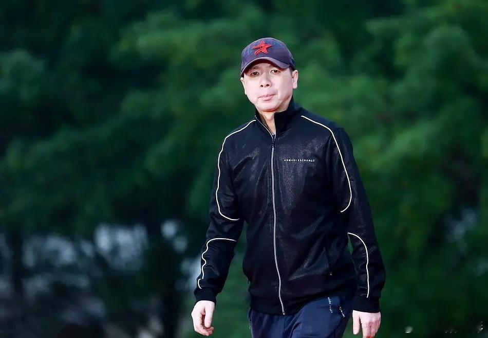 赵丽颖将主演冯小刚的新片《向阳·花》，明日即将官宣。张艺谋导演的电影《第二十条》