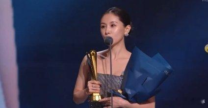 王子文生日获年度期待IP演员荣誉  王子文年度期待IP演员 生日和获奖撞一起，妥