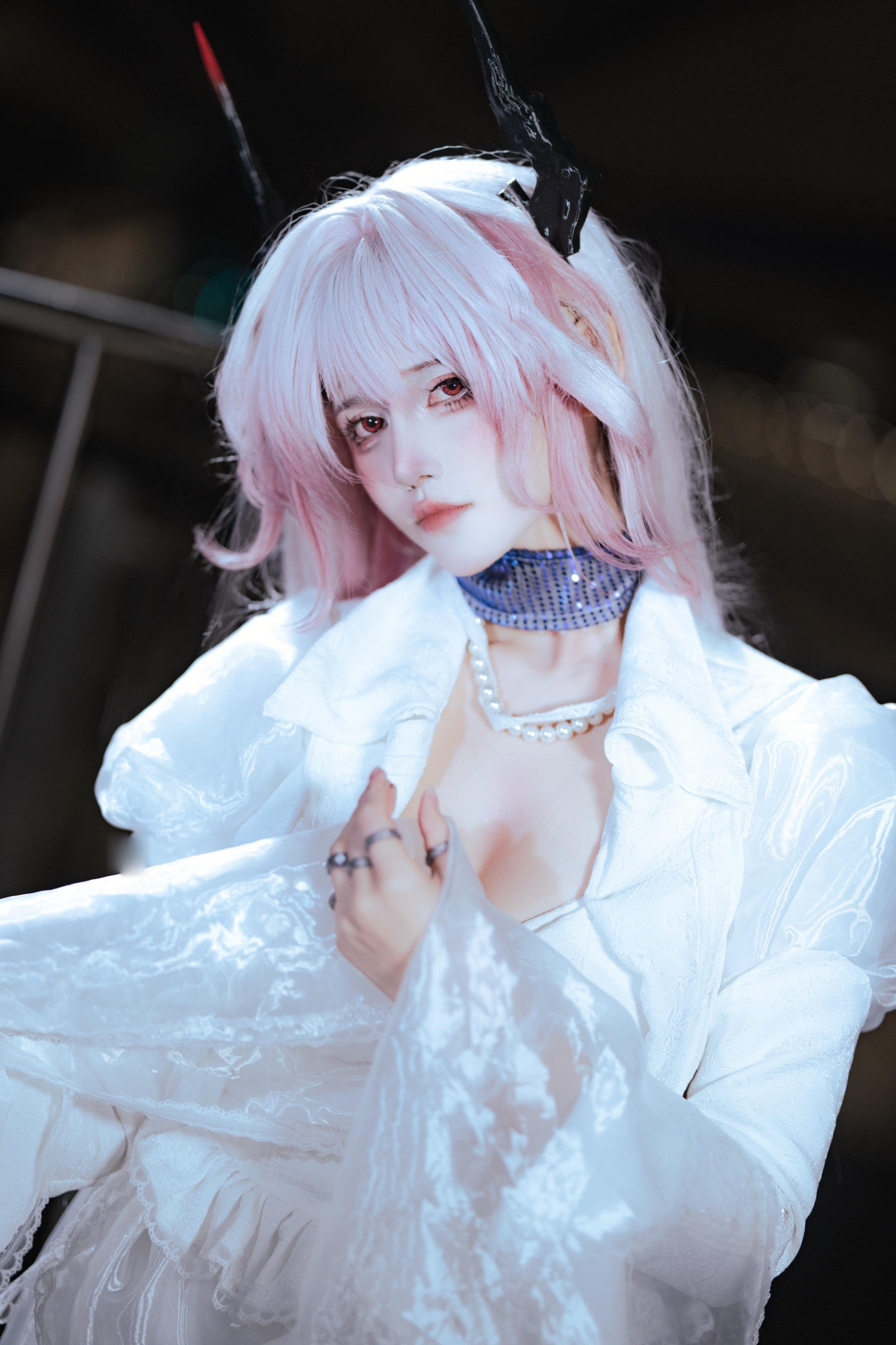 明日并非遥远不可及 我想让你坚信。