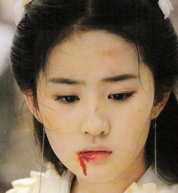 网友问:你们觉得85花最美是刘亦菲还是ab？ 