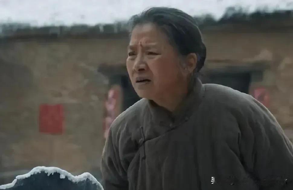 最近几天因为迟蓬扮演的妈妈，成为了网友热议的焦点。好演技再一次被证明。
其实迟蓬