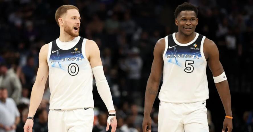 2026年5月NBA季后赛首轮收官，联盟迎来格局大震荡。西部森林狼以残阵4比2淘
