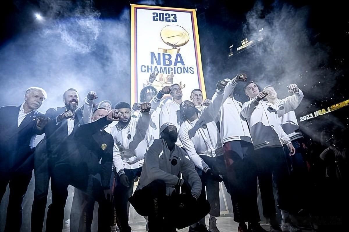 NBA第一天总结：能抗衡掘金的还是太阳，湖人和勇士就是卧龙凤雏
西部4强在今天的