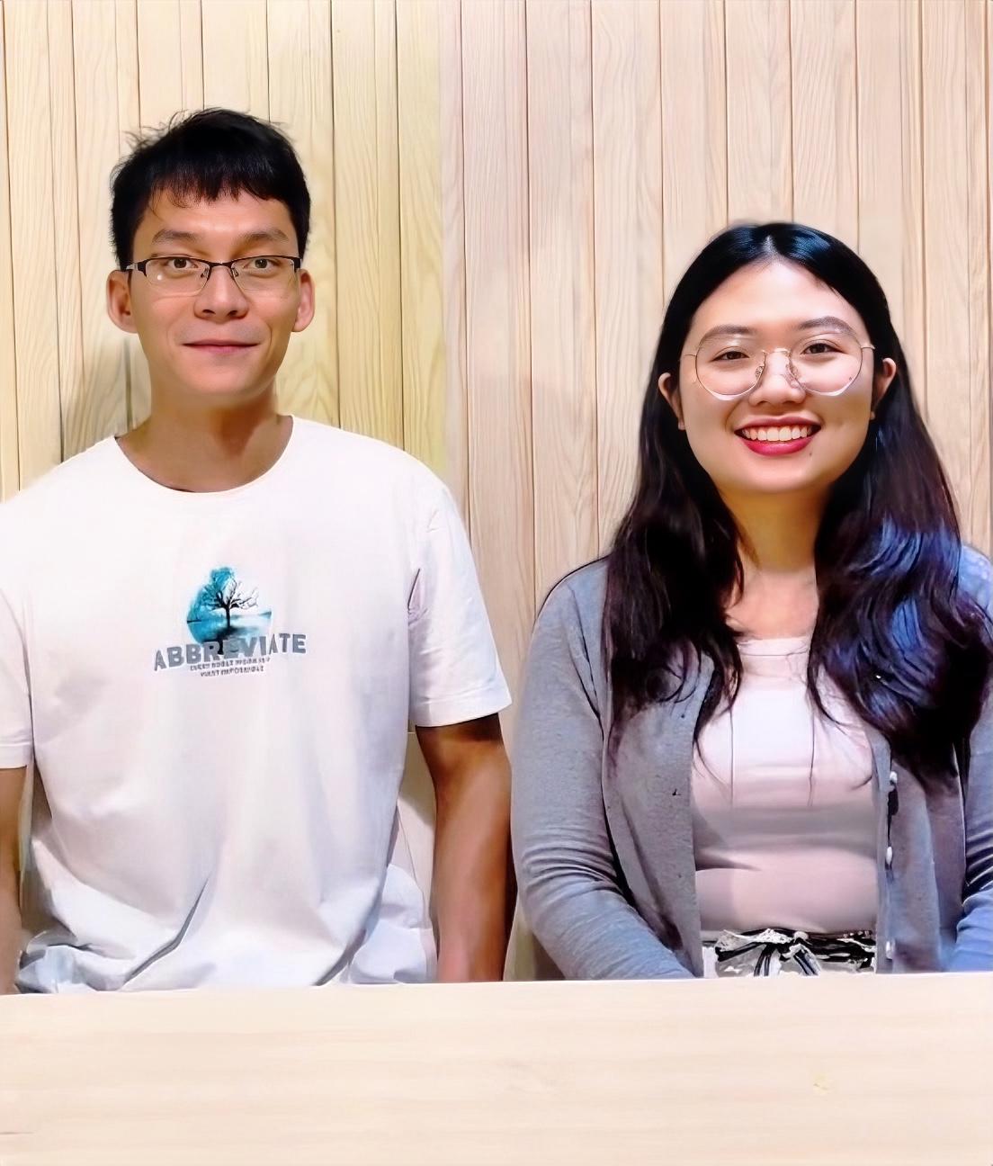 唐尚珺直播成员小周回应与唐尚珺关系不是男女朋友。

直播间网友嗑CP说唐尚珺与小