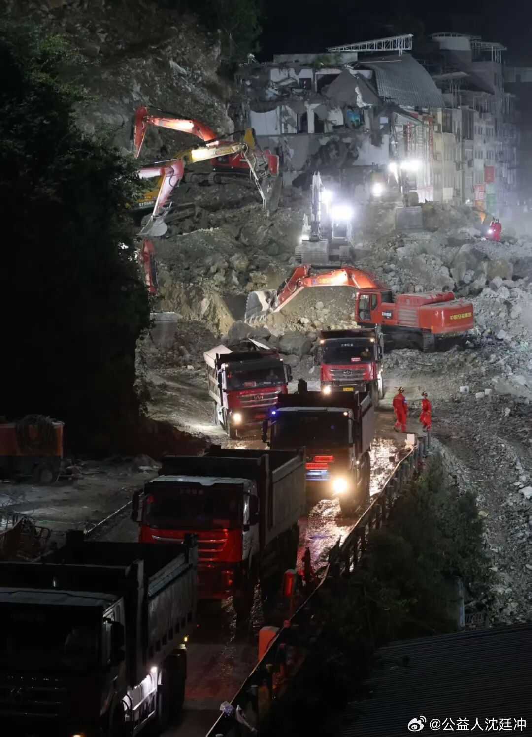 重庆彭水山体崩塌灾害现场新搜寻出3名遇难者 据央视新闻7月24日报道，经对灾害现