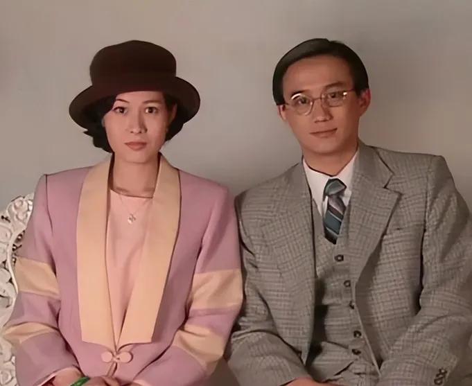 当年，黄磊说：“我和刘若英的关系超越了亲情、友情和爱情。”妻子孙莉却不以为然，一