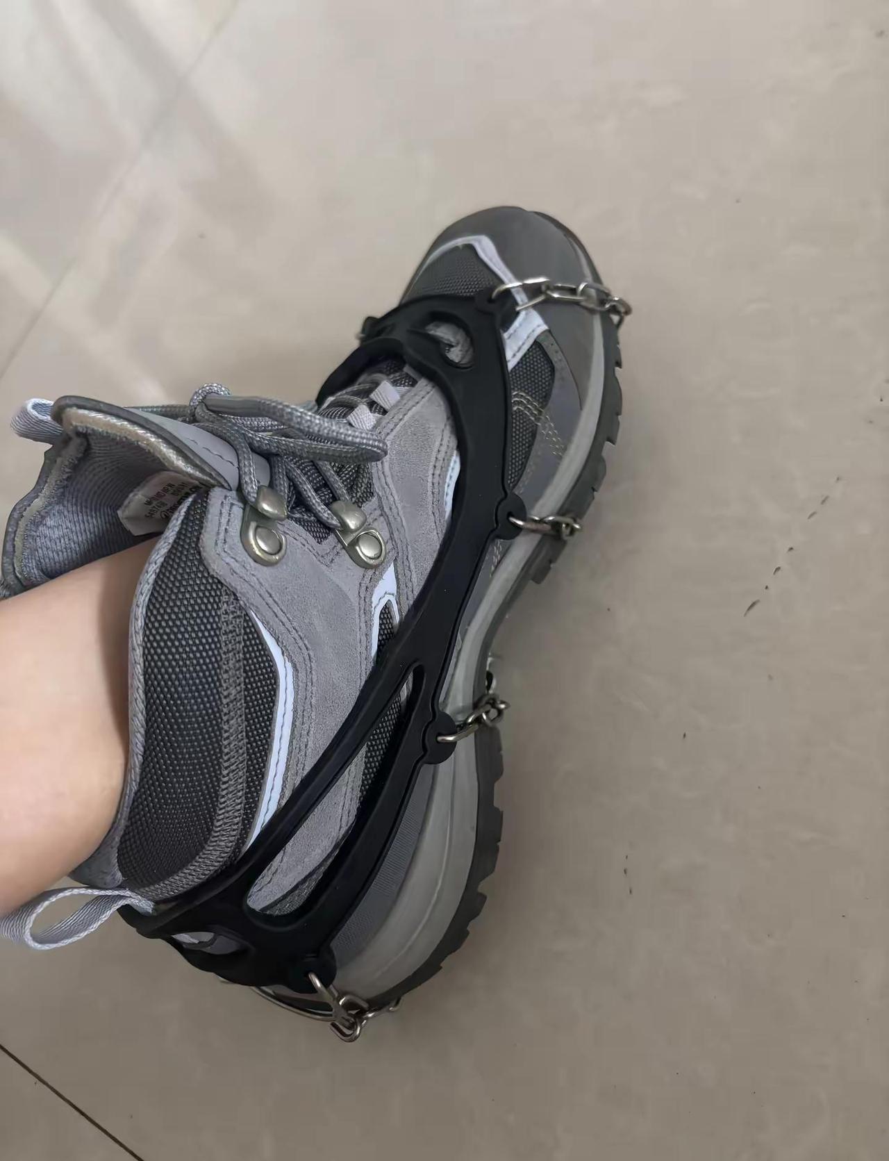 不能浪费它，它今天能发挥它的作用，走 一起去爬山吧一张图片说明你的专业 下雪了