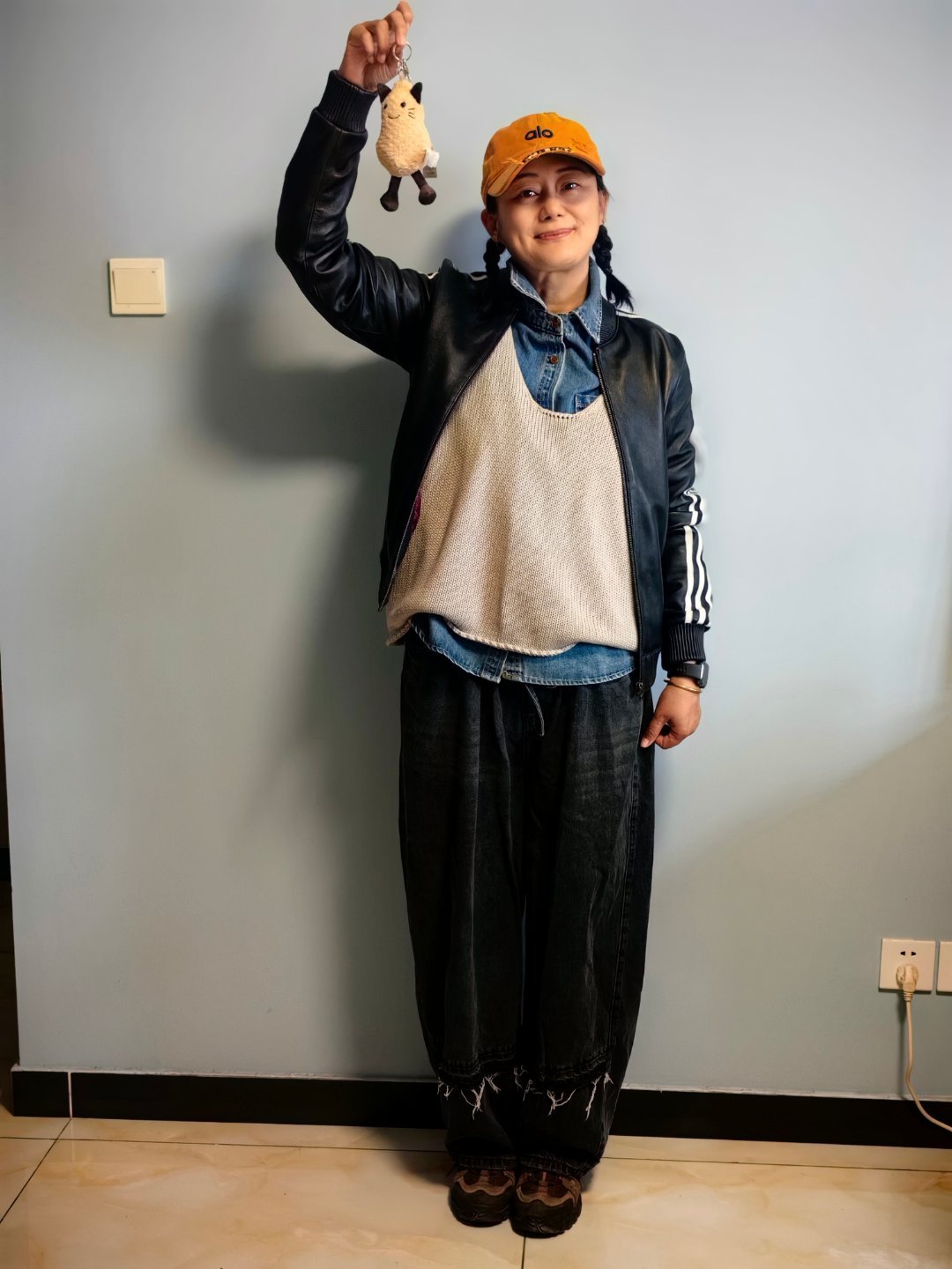 *碎碎念*门口的豆泡汤，感觉汤底就是芝麻酱+酱豆腐+水的混合，主料也只有豆泡，没