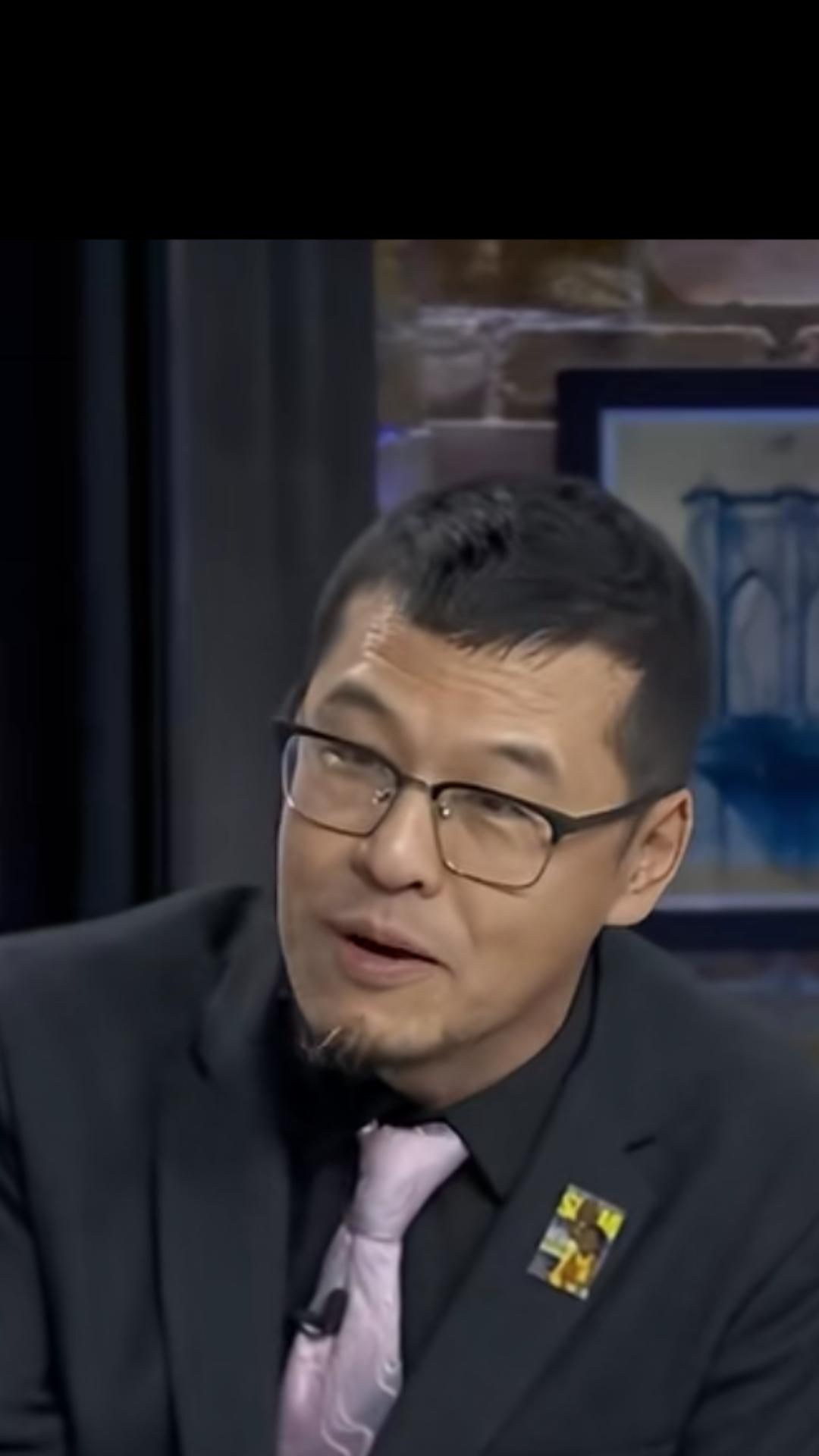 【国内知名媒体人杨毅对文班亚马的评价】杨毅说:文班亚马的价值照詹姆斯，科比，乔丹