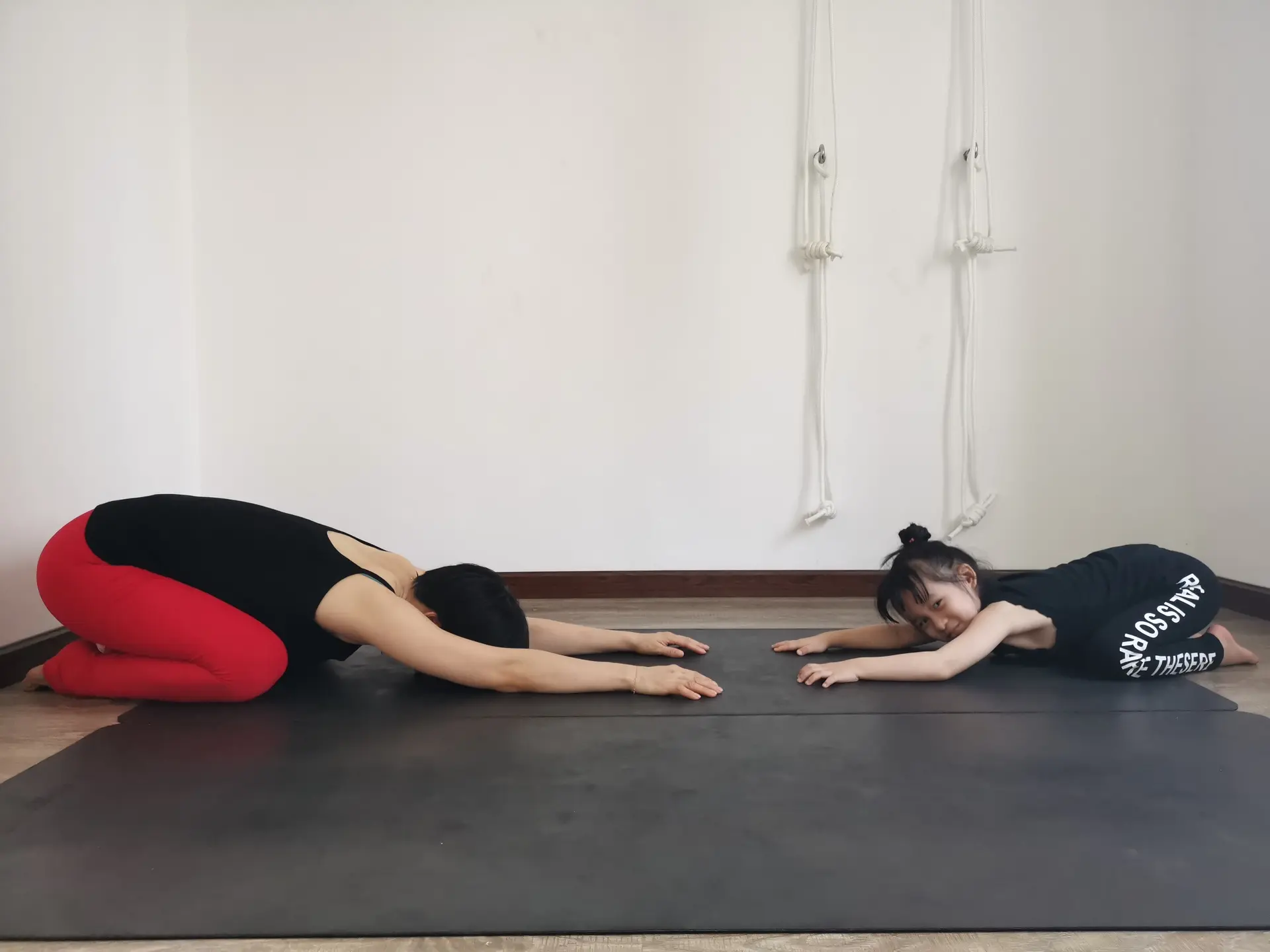 这些照片已经是五年前了 是从什么时候开始 五年前吗 我停止了运动、停止...