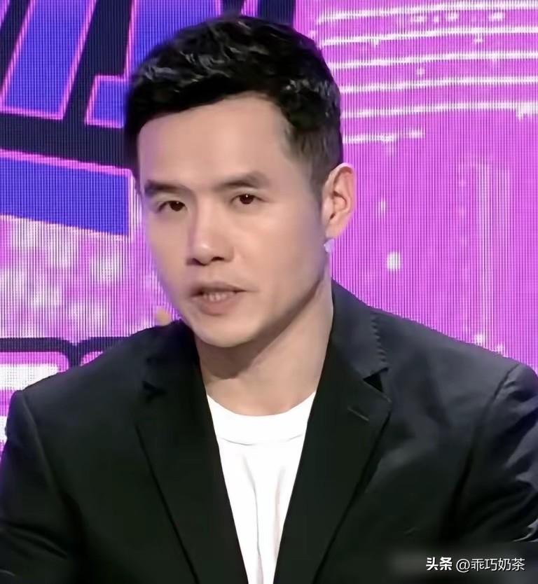 刘国正直言点评温瑞博，
掀起波澜一片。

有人觉得19岁的小将，能够过五关斩六将