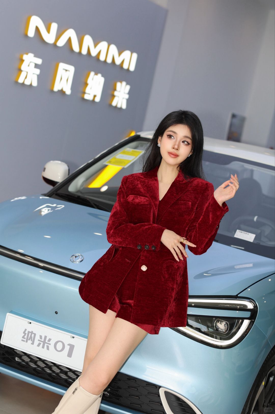 春晚同款东风纳米01，龙年也要凭颜智出道