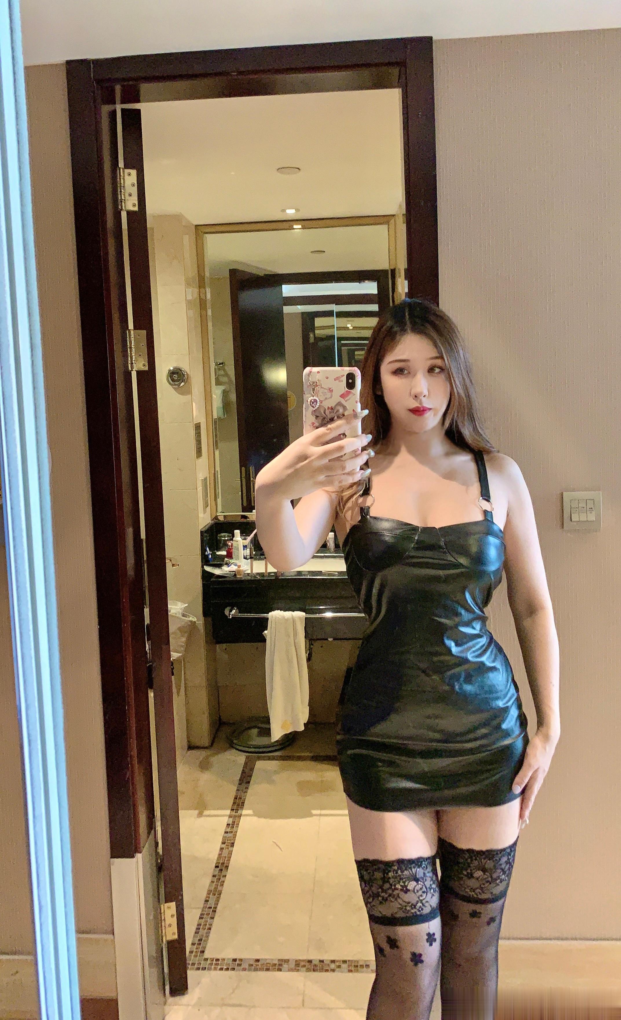 七夕快乐，眼前人是否心上人？ #月野兔美妞##青春靓丽车模##模特##宅男女神#