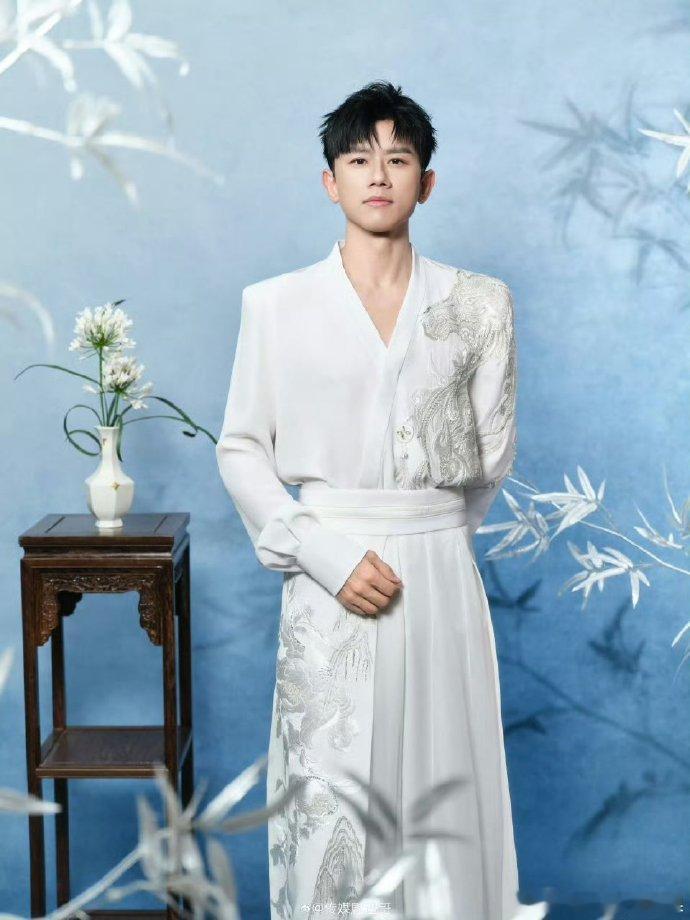 国粤无双拟邀嘉宾阵容时隔三年张杰再上音乐类综艺华语live王张杰时隔三年再登音综