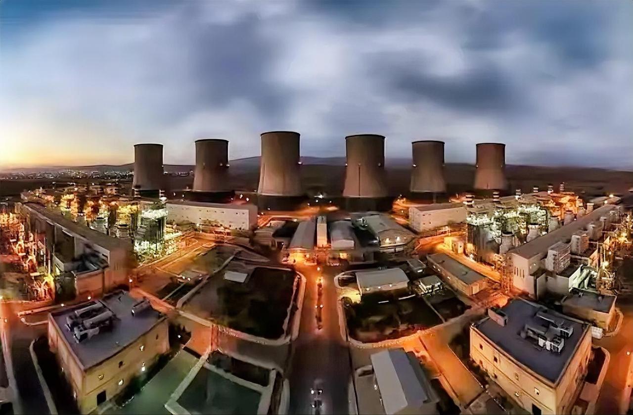 伊朗体育部副部长阿里雷扎·拉希米4月6日呼吁艺术家和运动员于4月7日在全国各地的