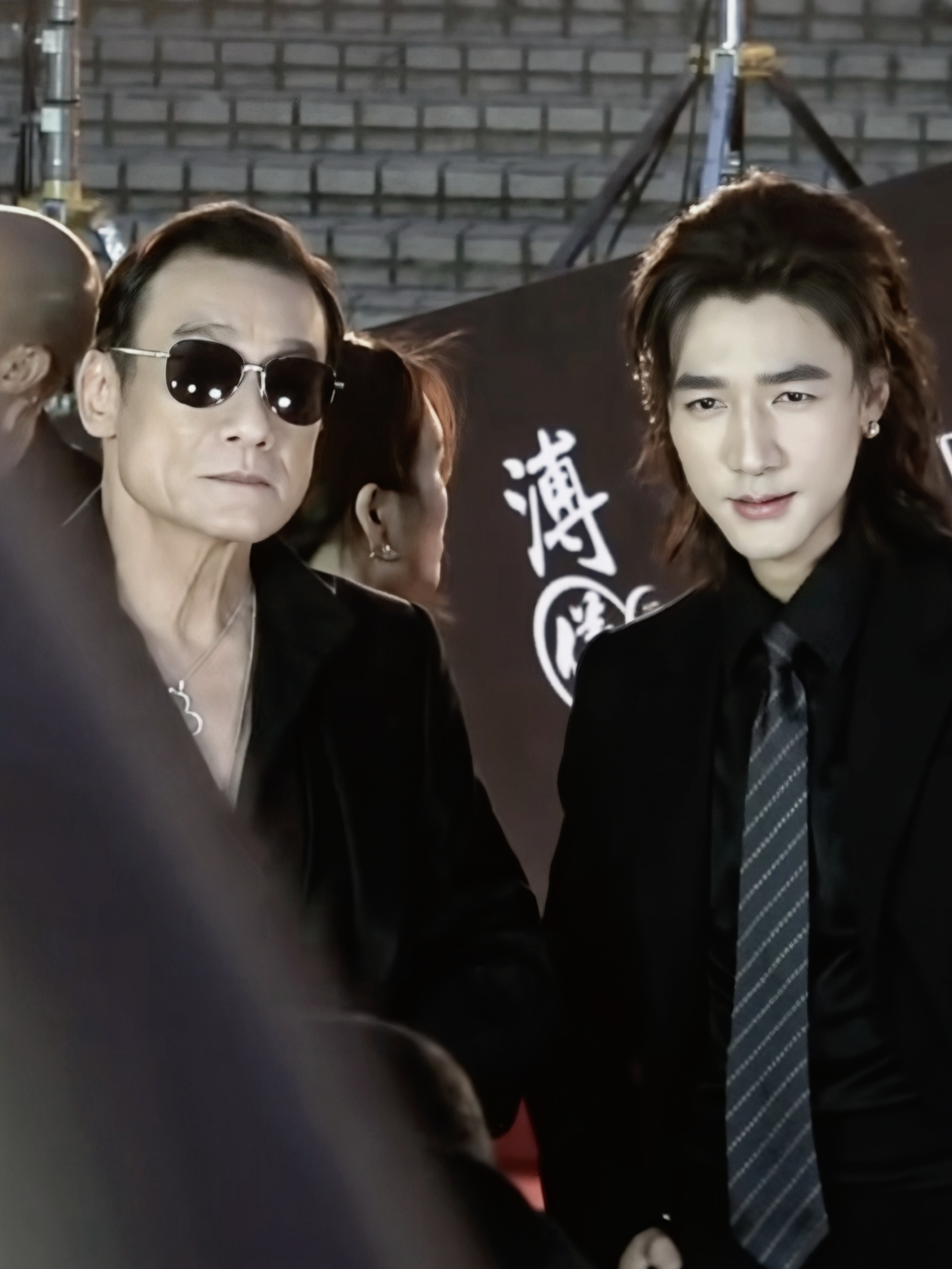 黑帮老大和他的养子 