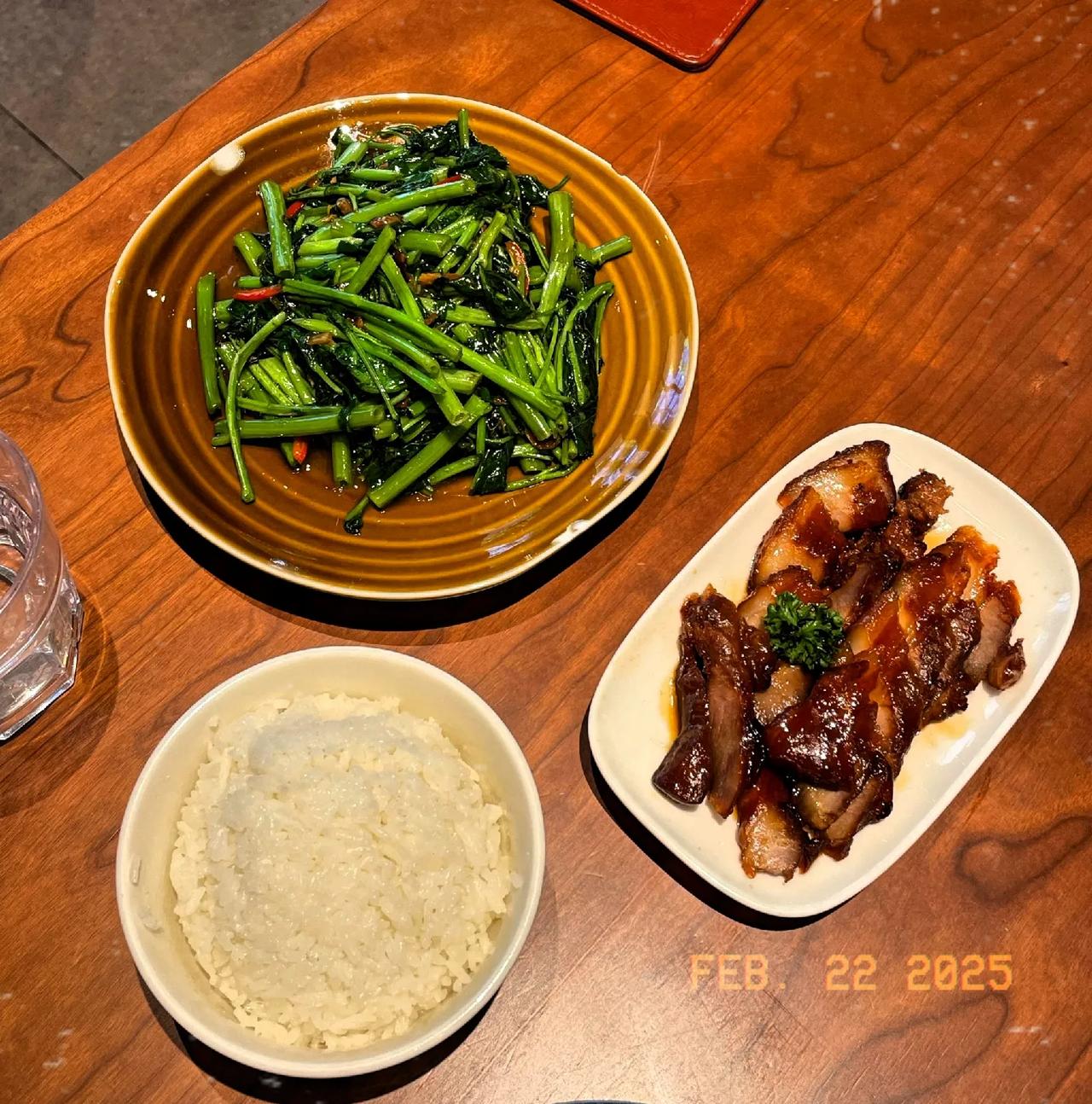 一天吃两顿饭的感觉真好！

之前我家一直是一日三餐，每顿饭准备时间加上吃饭至少要