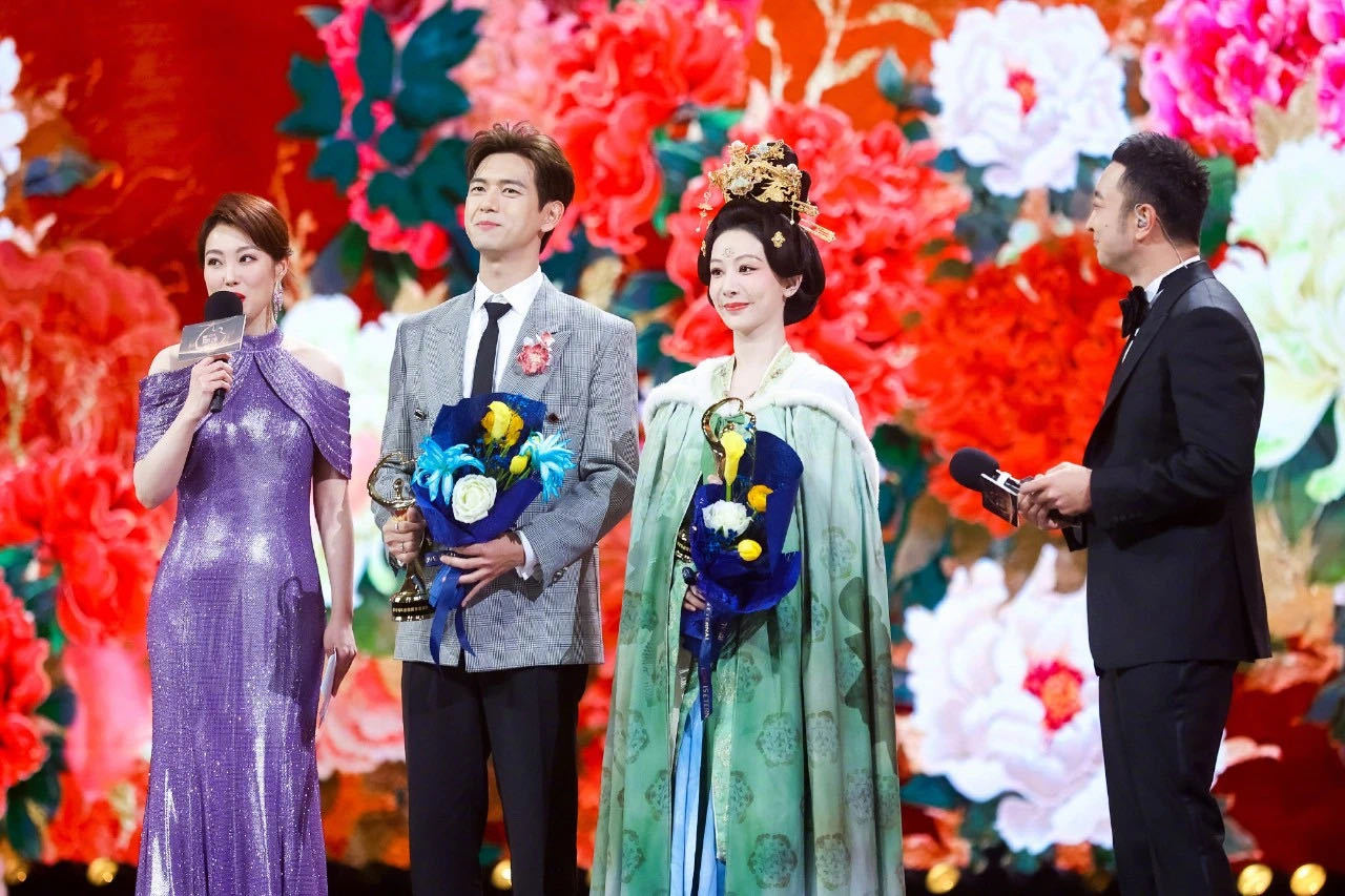 业内眼中的有效剧宣 剧宣可以下沉但不建议无下限 除杨幂在《生万物》剧宣活动中延续