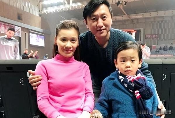 瘫痪24年体操名将桑兰现状，41岁仍然白皙漂亮，嫁给身价千万的大富豪，婚后生活十