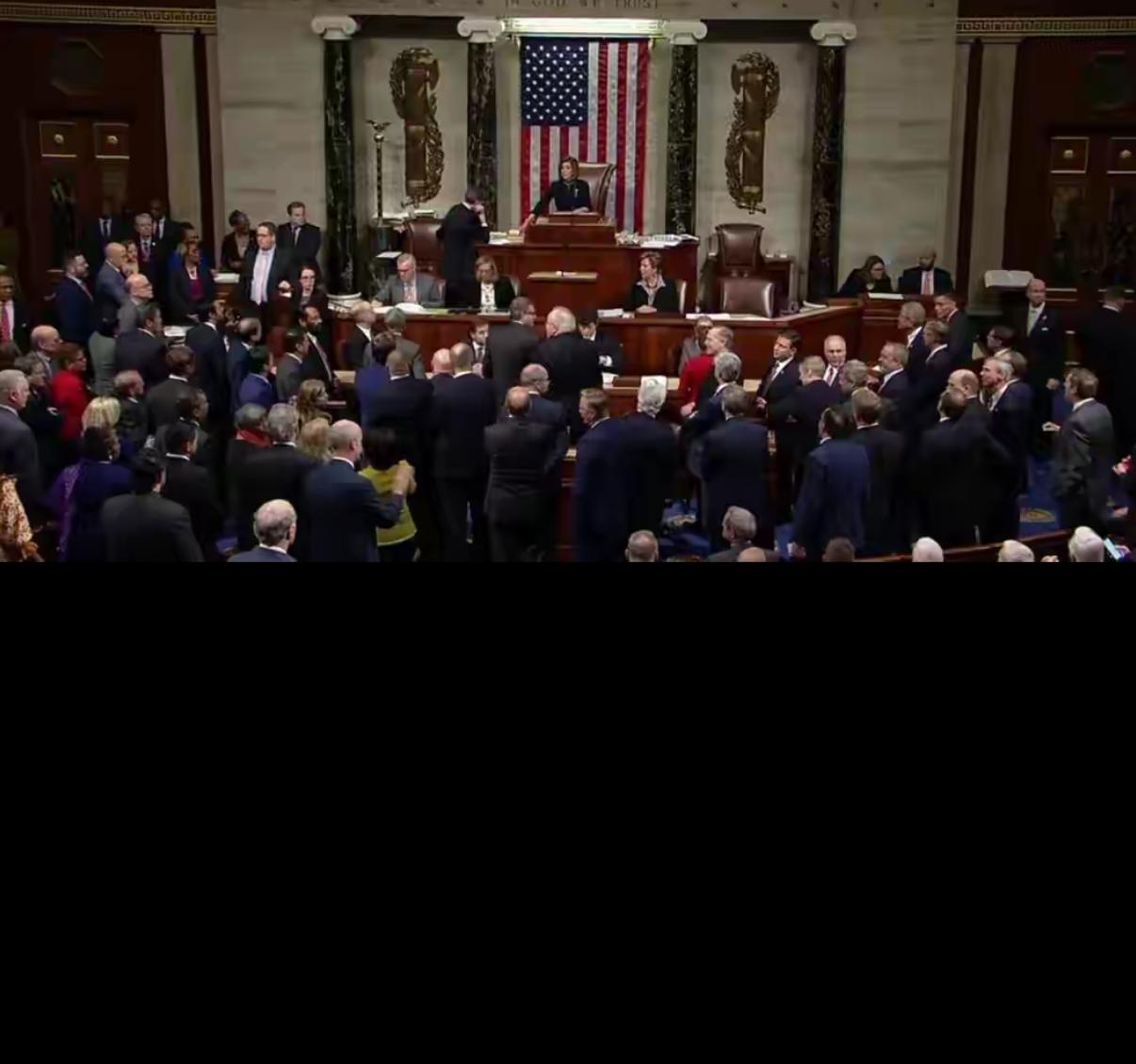 美国众院395票通过的法案把G20、国际清算银行当制裁工具，却刻意绕开SWIFT