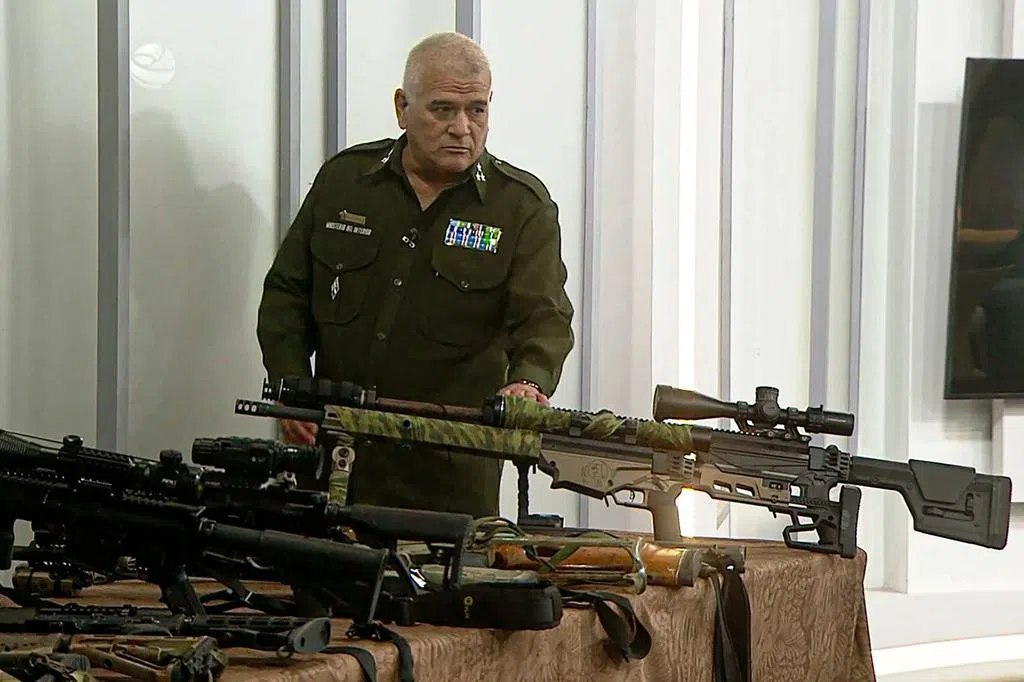 美国总统特朗普星期五暗示，美国可能对古巴进行“友好接管”，令美古关系进一步紧张。