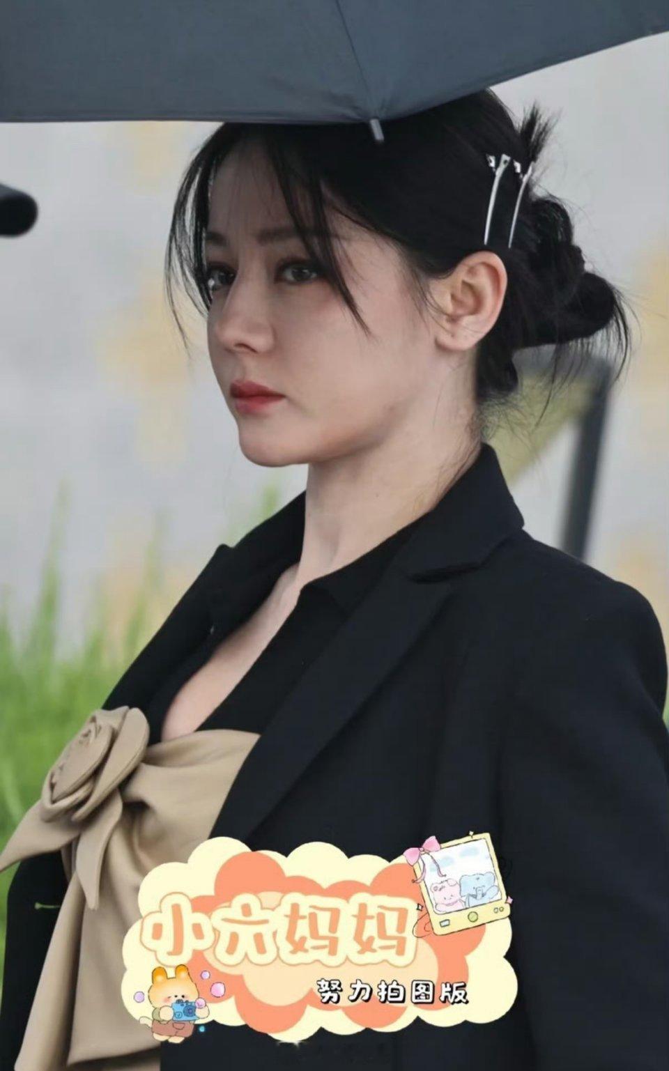 迪丽热巴新剧纯生图状态 ​​​