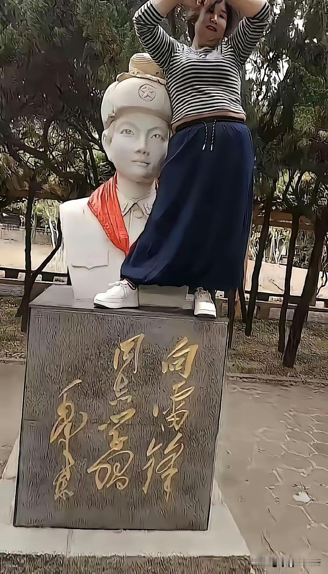 有钱人不一定都有素质。
这位就不要说了。